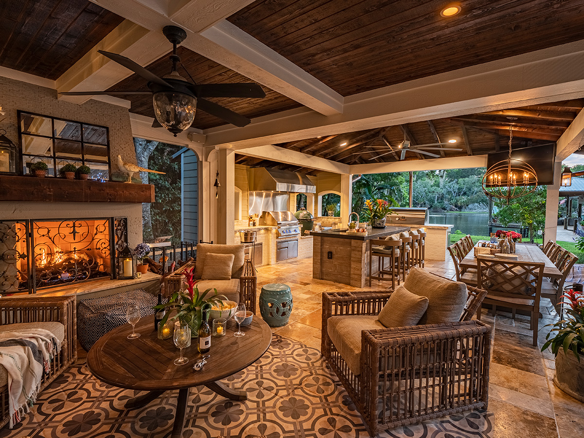 Luxury Outdoor Living | Featured image for “Southern Charm” Jacksonville, FL