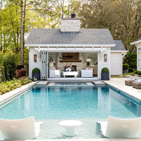 Luxury Outdoor Backyards | custom poolhouses Jacksonville, FL