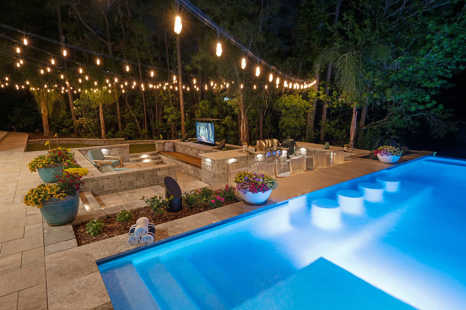 Luxury Outdoor Living | Featured image for “Peaceful Paradise” Jacksonville, FL