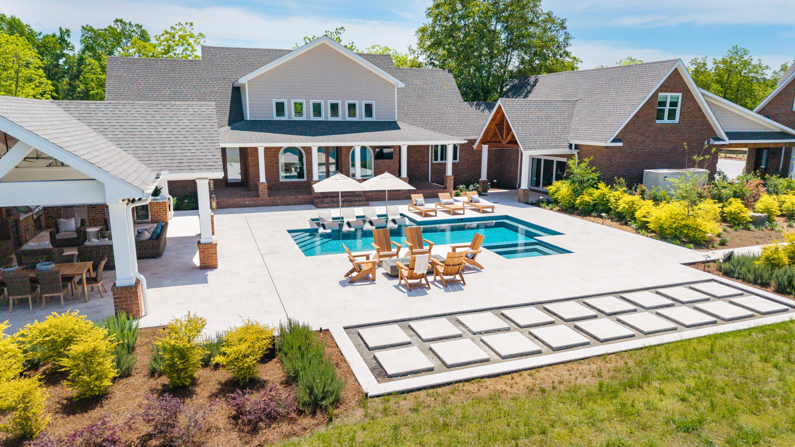 Luxury Outdoor Living | Featured image for “Lakeside Pool Retreat South Georgia” Jacksonville, FL